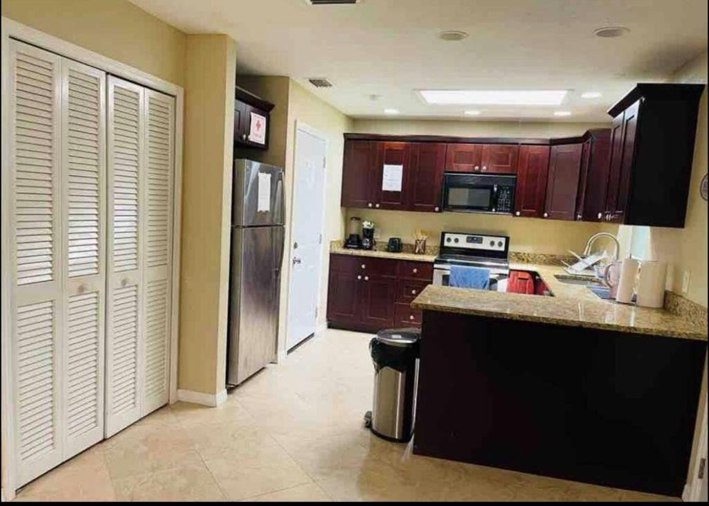 Tutul House Apartman Tampa Kültér fotó